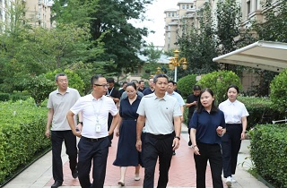 浙江省民政廳黨組書記、廳長陳斌等領導一行蒞臨燕達養護中心參觀調研